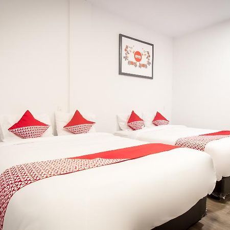 Oyo 835 Metropolitan Home Stay Medan Eksteriør billede